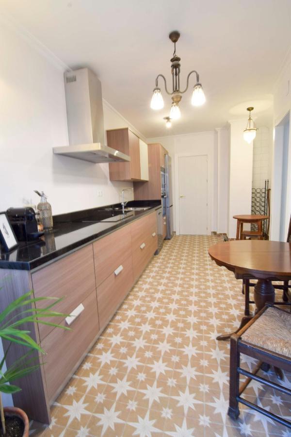 P&P Apartamentos Paseo Maritimo Pablo Ruiz Picasso مالقة المظهر الخارجي الصورة