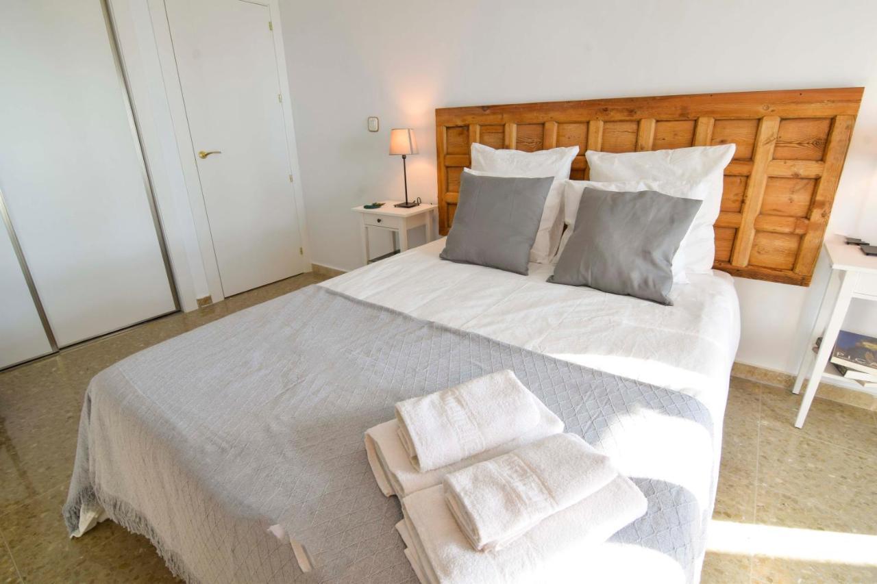 P&P Apartamentos Paseo Maritimo Pablo Ruiz Picasso مالقة المظهر الخارجي الصورة
