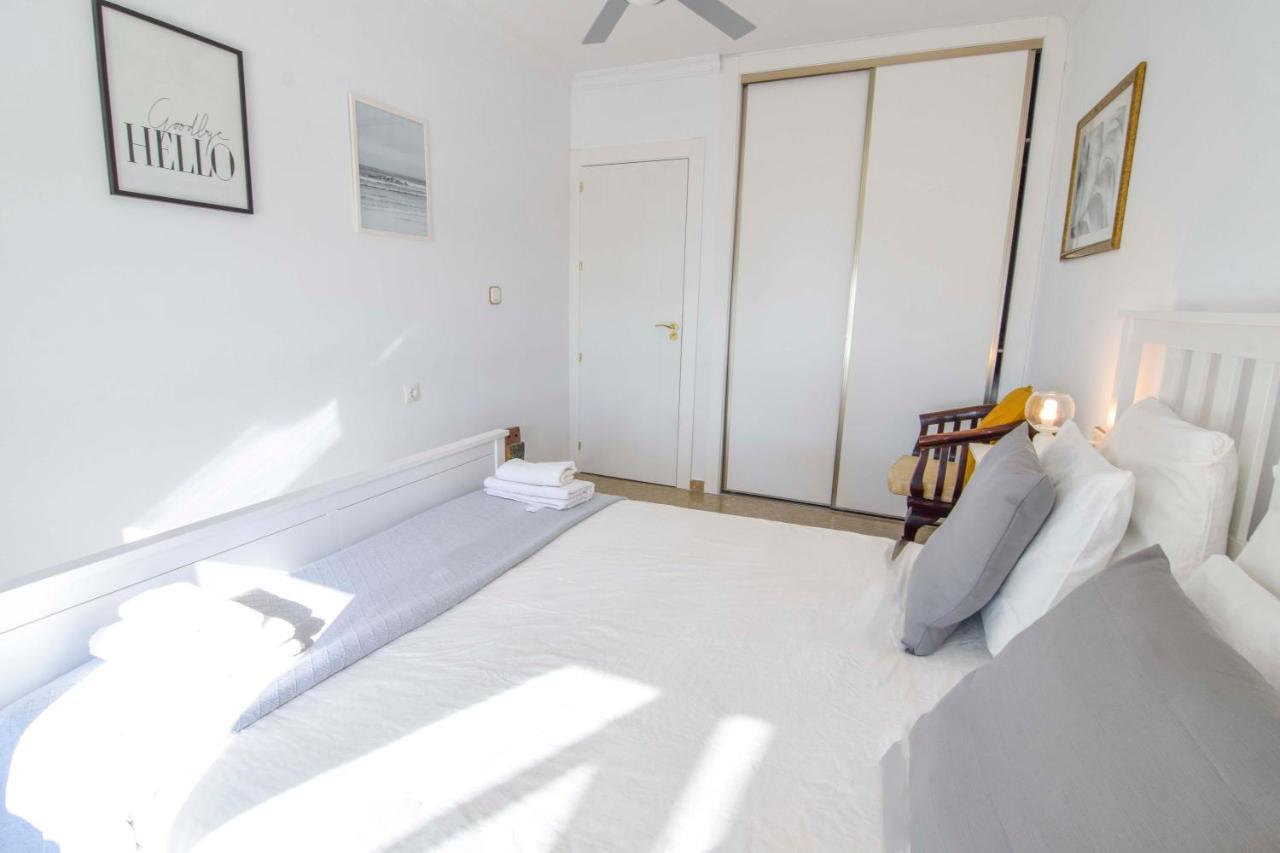P&P Apartamentos Paseo Maritimo Pablo Ruiz Picasso مالقة المظهر الخارجي الصورة