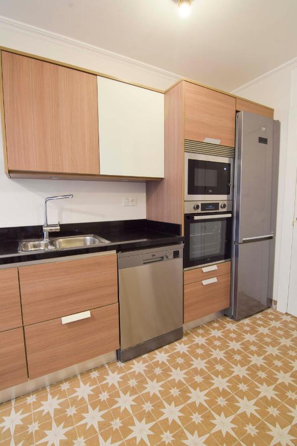 P&P Apartamentos Paseo Maritimo Pablo Ruiz Picasso مالقة المظهر الخارجي الصورة